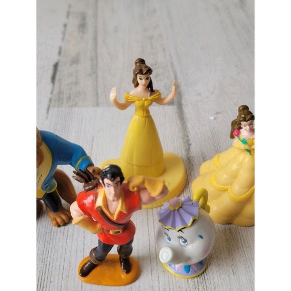 Beauty Beast playset Gaston Mrs pot Bell Disney toy figure - Picture 5 of 11